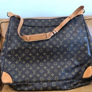 Louis Vuitton messenger bag